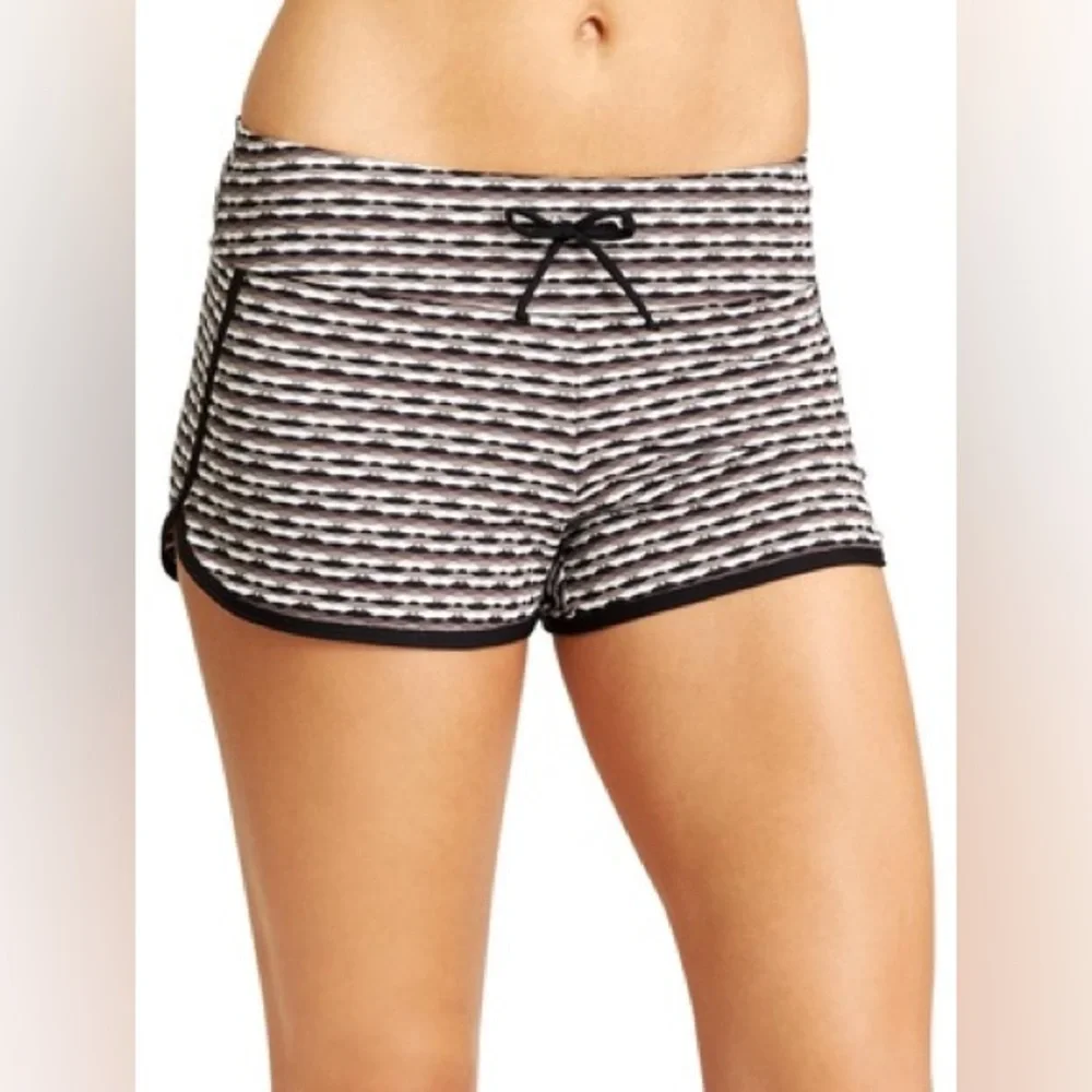 Athleta Waveline Kata Swim Short in Foxtail Taupe size XS - Picture 1 of 5